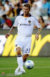 高清组图：贝克汉姆球场被嘘 场面尴尬险怒冲看台