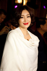 组图：秦海璐遭老虎伍兹偷瞄 与陈道明热聊 