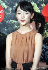 组图：窦骁周冬雨日本宣传《山楂树》 披露恋爱故事