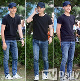 组图：韩星宋仲基入伍短发帅气 将服现役21个月