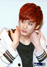 组图：韩团TEENTOP纪念专辑发行举办粉丝签名会