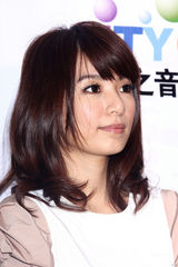 幻灯：S.H.E林宥嘉各拥两首金曲 人气实力受肯定