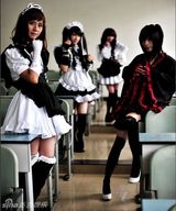 组图：武汉高校男生组建“伪娘团”商演不断