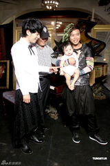 幻灯组图：南拳妈妈摆脱杰伦影子 称双J一直是好友