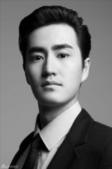 组图：杨立新杨玏登时尚杂志演绎情深父子