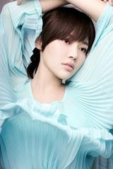 组图：徐冬冬新歌宣传照曝光 蓝色系纯净淡雅