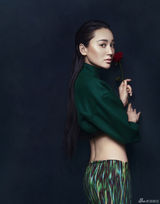 组图：王艺嘉冷艳写真曝光 冷美人尽显优雅妩媚