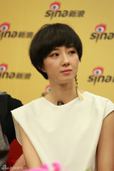 组图：《圣诞玫瑰》做客 桂纶镁邀张震演色魔