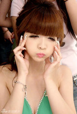 组图：柳岩美女主播搞怪 超囧“流氓兔”模仿秀