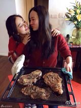 组图：众星欢乐庆圣诞 Angela可爱林志玲性感