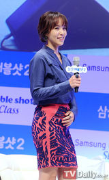 组图：韩星金允儿朴智允透露主妇小技巧