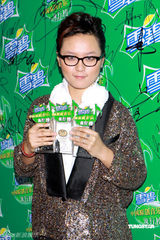 幻灯：雪碧榜周杰伦提携师妹不遗余力 周笔畅称霸