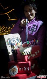 组图：孙耀威旗下夜店庆生 愿重开台北咖啡店