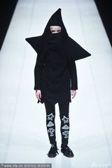 组图：中国时装周现奇装异服 天雷滚滚吐槽无力