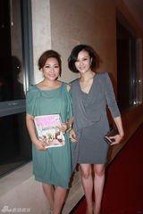 组图：刘孜受邀《美好家园》庆典 优雅身姿闪亮全场