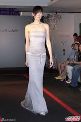 组图：林莉急嫁不排斥外国男 为四川灾民求帮助