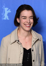 幻灯图集：《捉刀手》亮相 伊万与布鲁斯南比帅