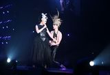 组图：尚雯婕再登国际舞台 《黑天鹅》开场压轴走秀