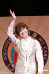 组图：洪卓立不为金钱拍裸照 江若琳赞罗仲谦身材