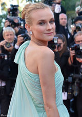 高清组图：黛安-克鲁格飘逸水蓝色斜肩礼服亮相