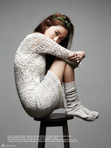 组图：韩团4minute许嘉允写真露肩美腿秀性感