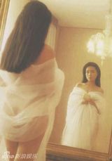 组图：艳星李丽珍早年激情照 性感全裸画面唯美