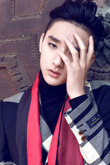 组图：于小彤蒋梦婕《费加罗》大片引领前卫风