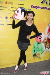 组图：吕慧仪否认与夫情变 望随时造人成功