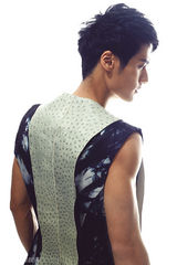 组图：蒋劲夫写真秀紧实腹肌 型男魅力诱惑难挡