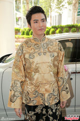 组图：汪圆圆婚礼甜蜜长吻 吴君如李嘉欣等到场