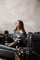 组图：王智写真随性自在 玩相机变摄影师