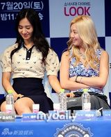 组图：韩女星短裙露底演成人剧 透明睡衣秀豪乳