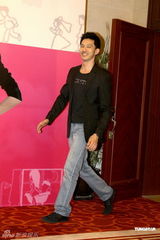 组图：立威廉冯媛甄出席《我的野蛮女友2》见面会