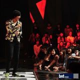 组图：韩国歌手朴基英Koonta出演尹道贤节目展歌喉