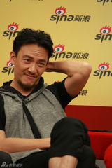 组图：《圣诞玫瑰》做客 桂纶镁邀张震演色魔