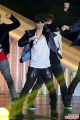 组图：SJ-M台湾会歌迷 唱周杰伦歌曲引惊喜