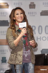 组图：李玟婚后首度到台湾预告暑假推新辑