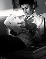 组图：吴秀波登《红秀》封面 一个演员的自我剖白