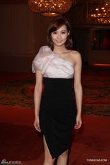 组图：佘诗曼胡杏儿等TVB群星出席颁奖活动