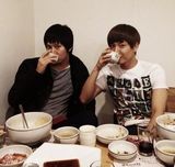 组图：SJ希澈出道8周年策划 与金希澈的2922天