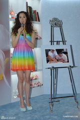 组图：徐子淇否认怀孕传闻 祝福旧爱洪天明