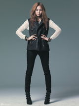 组图：After School成员UEE冬装写真 酷女范儿十足