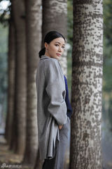 组图：姚芊羽深秋时装大片 优雅演绎熟女魅力