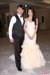 组图：陶喆婚宴内场曝光 陶妈发言小两口落泪