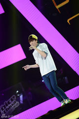 组图：好声音3选手初露面 大三女生撞声丁丁