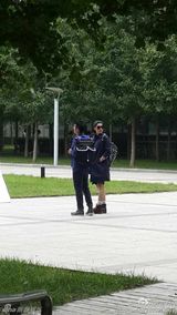 组图：网曝李易峰《盗墓》片场照 李晨浩饰潘子