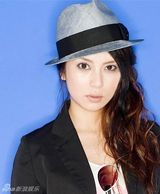 组图：演而优则唱——柴崎幸演戏唱歌两不误