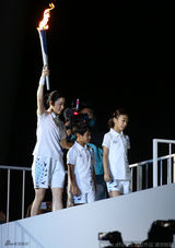 组图：亚运群星会 李英爱点火鸟叔骑马Exo斗舞