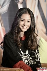 组图：郑秀文angelababy胡杏儿出席《临时同居》宣传活动