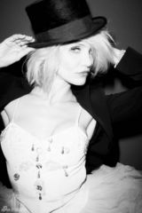 高清图：老牌甜姐迪亚兹烟熏朋克颓废性感